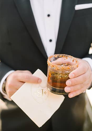 Bacon maple Manhattan cocktail from PPHG | Holiday wedding cocktail ideas