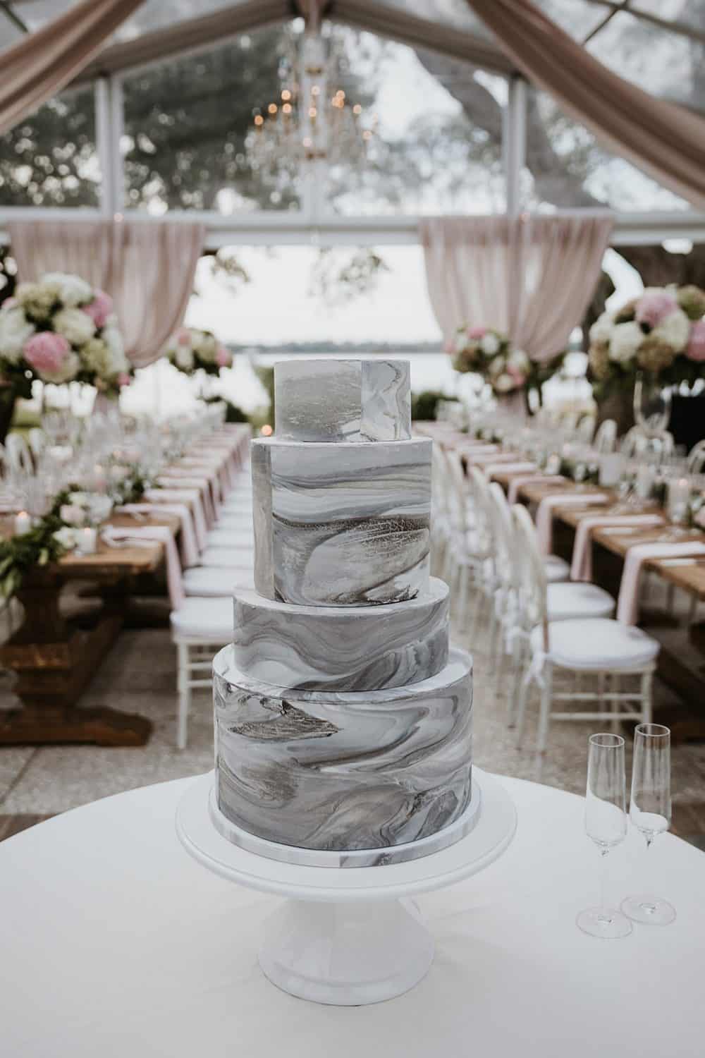 Wedding Cake Wednesday – Marbled Modeling Chocolate